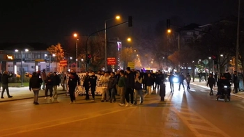 İnegöl’de Modifiyeli Araç Cezalarına Tepki Yürüyüşü