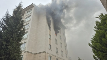 İnegöl’de 8 Katlı Binada Yangın Paniği