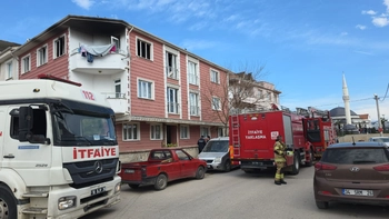 İnegöl’de Ev Yangını: 2 Kişi Hastaneye Kaldırıldı