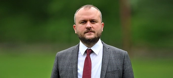 Bir Devrin Işığına Vefa: Talha Öziş’in Kaleminden 