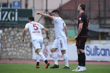 İnegölspor’dan Farklı Galibiyet: 24 Erzincanspor’u 4-0 Mağlup Etti