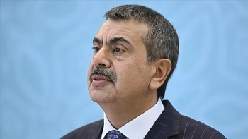 Okullarda ara tatil kaldırılacak mı? Yusuf Tekin kararı açıkladı!