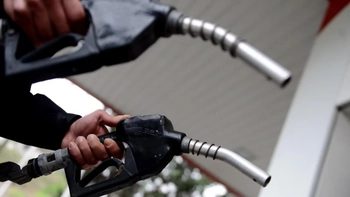 Akaryakıtta şok tablo! Yeni zam geldi, tarihi rekor kırıldı...