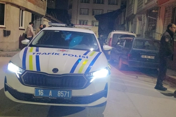 İnegöl’de gece yarısı silah sesleri: Motosikletle gelip ateş açtılar