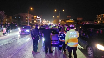 İnegöl’de Zincirleme Kaza: 4 Kişi Yaralandı