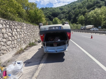 Mezitler’de Otomobil Takla Attı: 4 Yaralı..