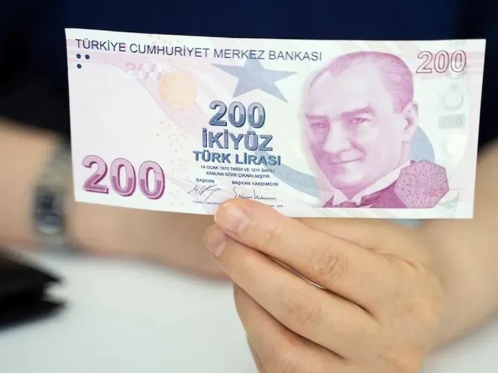 Asgari ücrete ara zam gelecek mi?