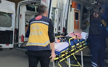 İnegöl’de Balkonda Oynayan Çocuğun Üzerine Mermer Parçası Düştü