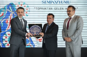 Anadolu’nun seramik kültürü Bursa’da konuşuldu