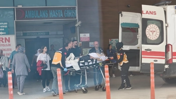 İnegöl’de Balkondan Düşen Adam Ağır Yaralandı