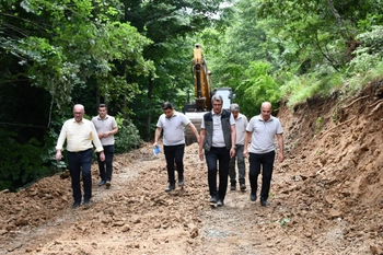 Bursa Orman Bölge Müdürü Şahan, Orman Yolu Çalışmalarını Yerinde İnceledi
