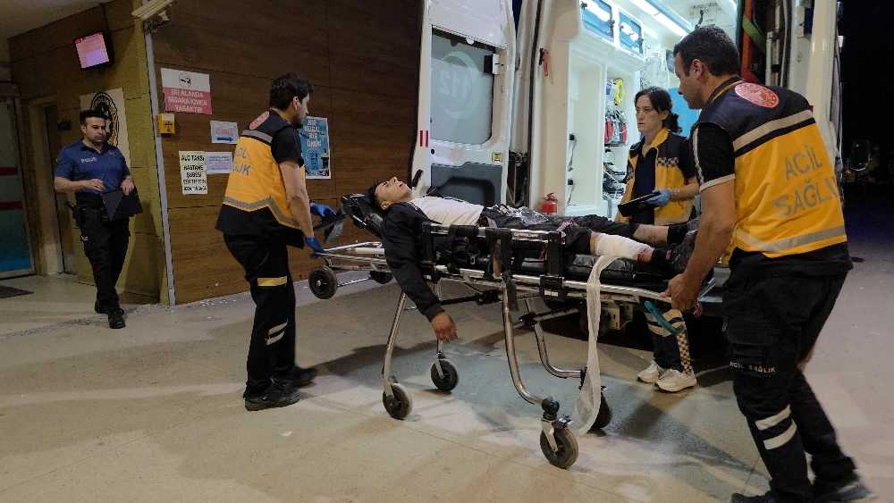 İnegöl'de Gece Yarısı Bıçaklı Kavga: 1 Yaralı