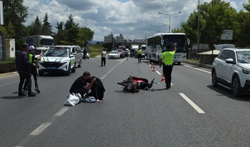 İnegöl'de Otomobil ile Motosiklet Çarpıştı: 2 Yaralı
