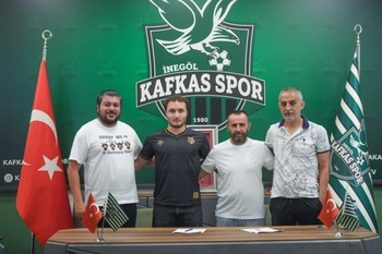 Arda Akdeniz yeniden Kafkasspor formasıyla buluştu