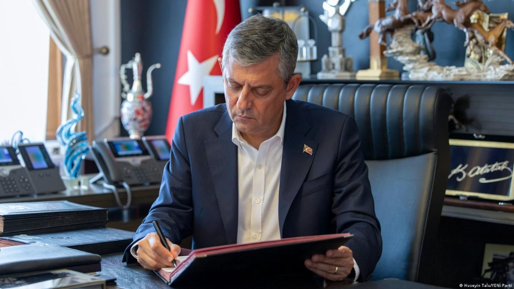 Yeni Parti'nin A Takımı Belli Oldu 