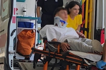 İnegöl'de Otomobil ile Motosiklet Çarpıştı: Sürücü Yaralandı