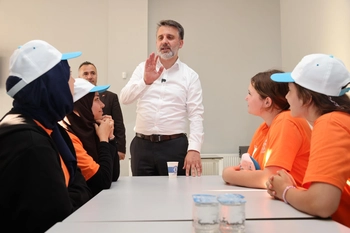 Başkan Vekili Biba: “Bursalı gençler çok şanslı”