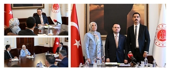 Bakan Gürlek, Muhsin Yazıcıoğlu'nun Ailesiyle Görüştü..