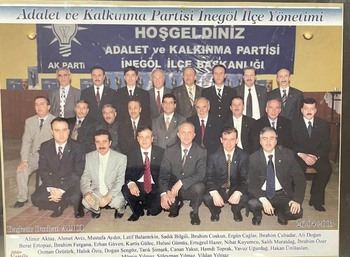 AK Parti’nin İnegöl’deki İlk Kurucu Yönetimi Kimlerden Oluşuyordu? İşte O Tarihi Liste