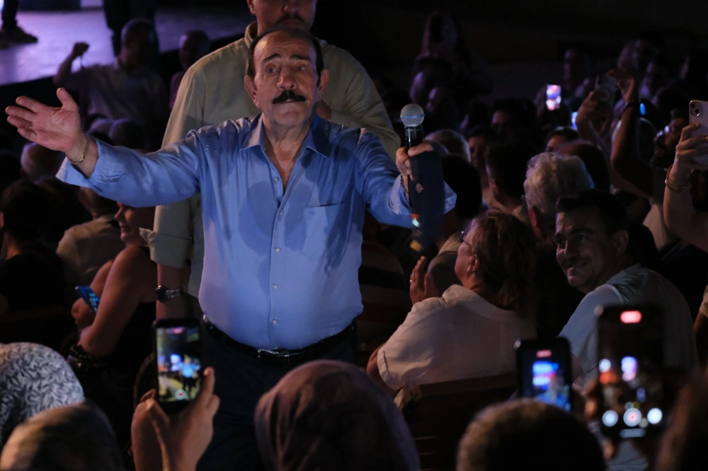 Mustafa Keser’den Bursa'da müzik ve kahkaha dolu gece